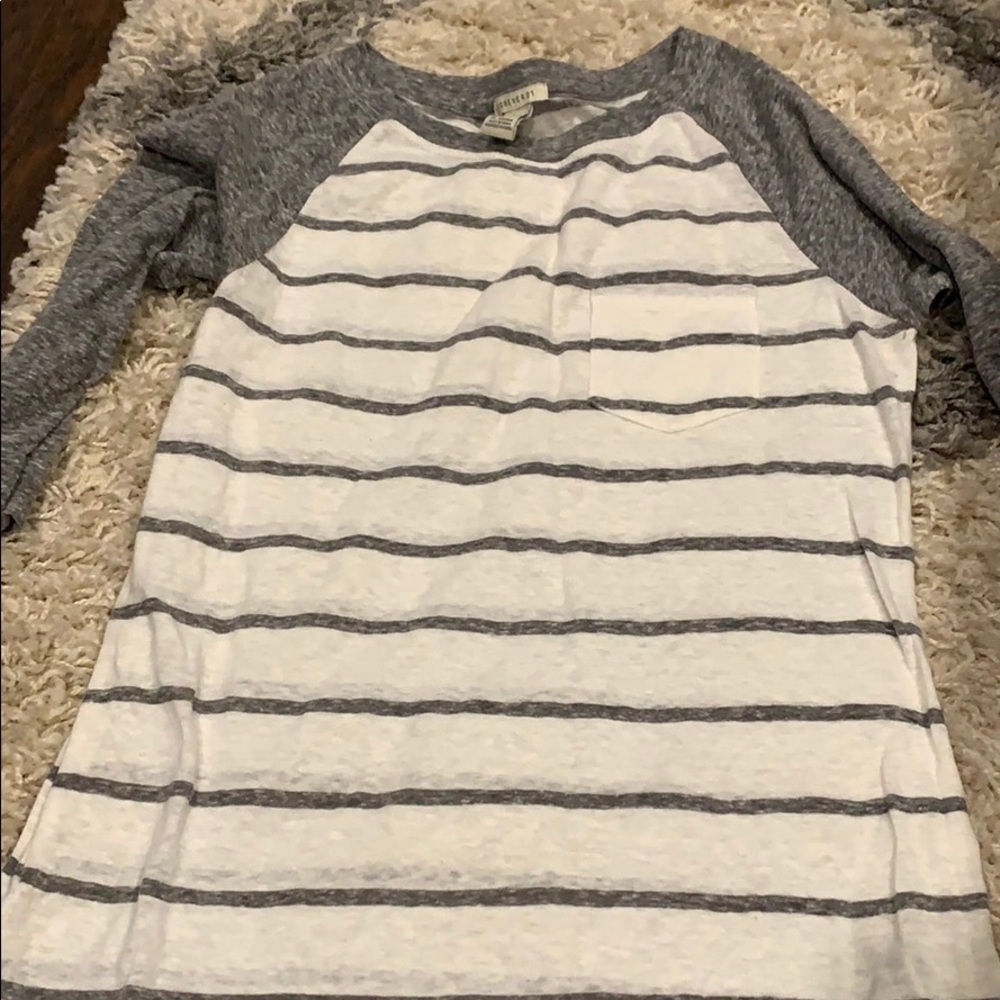Baseball tee